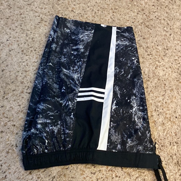 adidas swim trunks - Picture 3 of 5